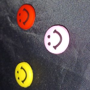 Smiley face Emoji Croc Accessory (red/yellow/pink)